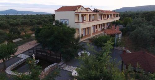 Hotel Takis — hotel in Keratsini