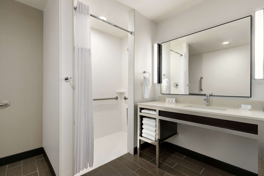 Hilton Garden Inn Medford OR - photo 22