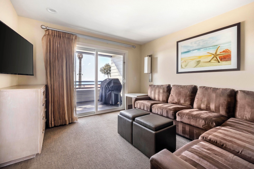 Hilton Vacation Club Riviera Beach & Shores CA - photo 26