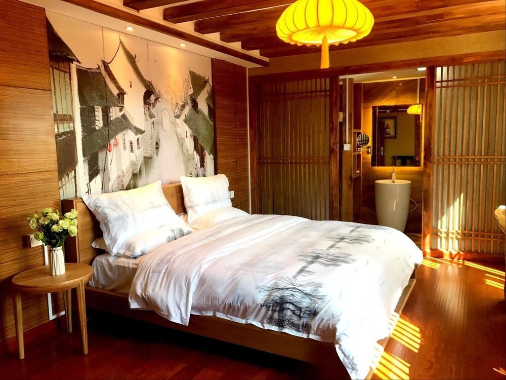 Yi Jian Yi Shan Guan Jing Inn — hotel in Lijiang