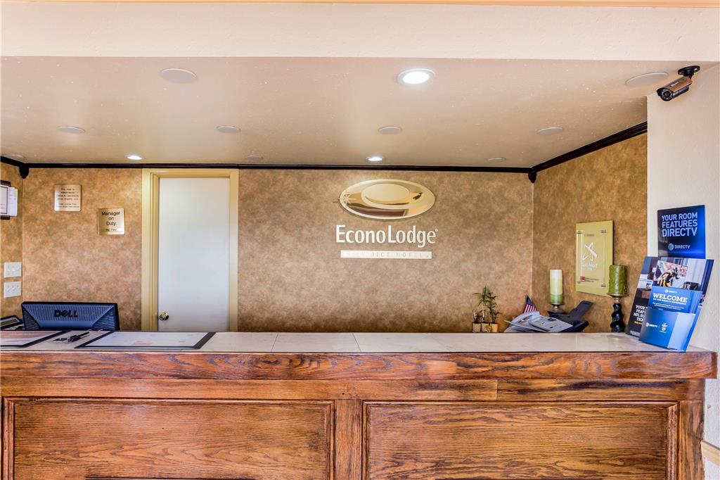 Econo Lodge McAlester - photo 4