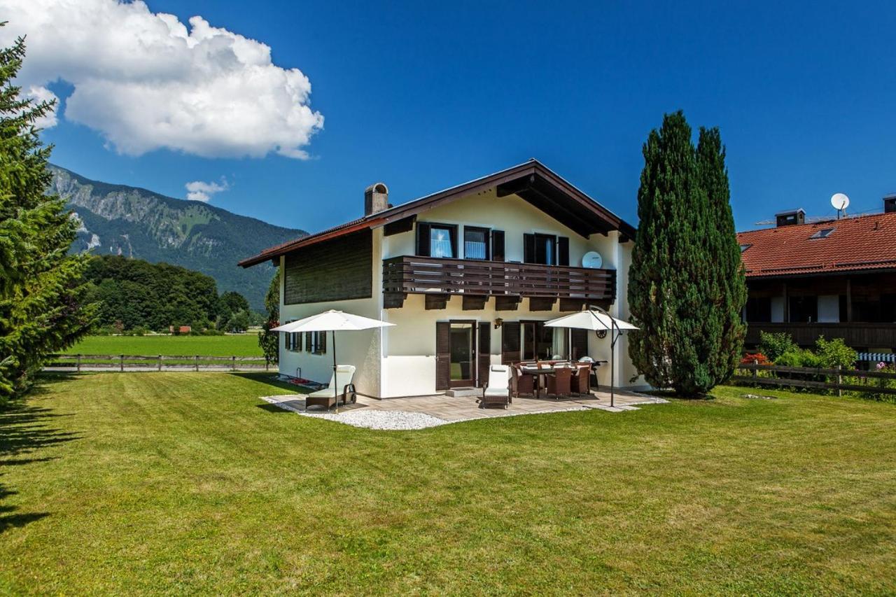Ferienhaus Balsbergblick — 5-Star Luxury Hotel in Unterwossen, Germany