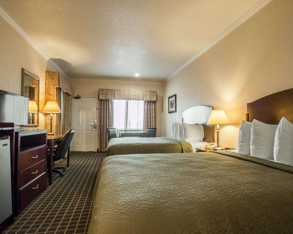 Quality Inn Temecula Valley Wine Country - photo 19