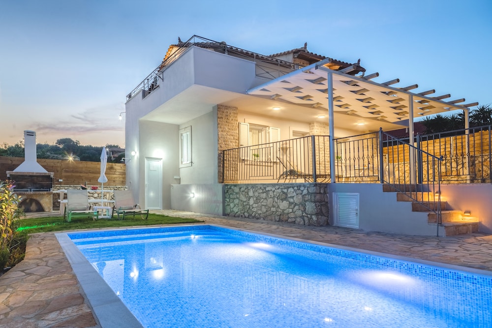 Villa Provenza — 4-Star Luxury Hotel in Zakynthos, Greece