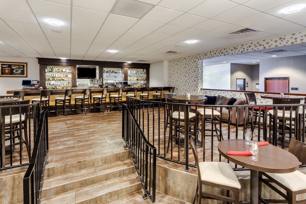 Crowne Plaza Milwaukee Airport by IHG - photo 48
