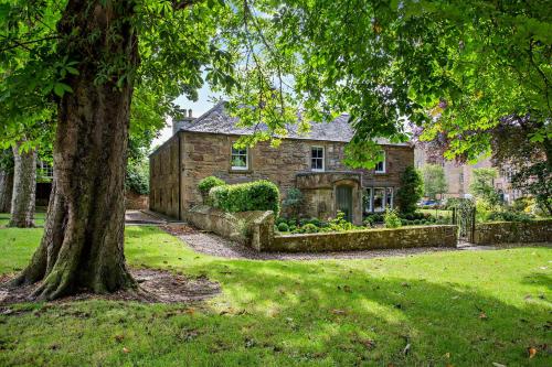 Cathedral House — 4-Star Luxury Hotel in Dornoch, United Kingdom