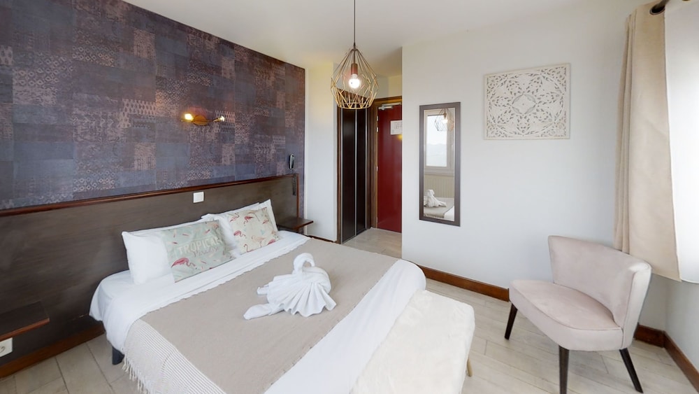 Hôtel Le bellevue — Aix-Les-Bains — photo 4