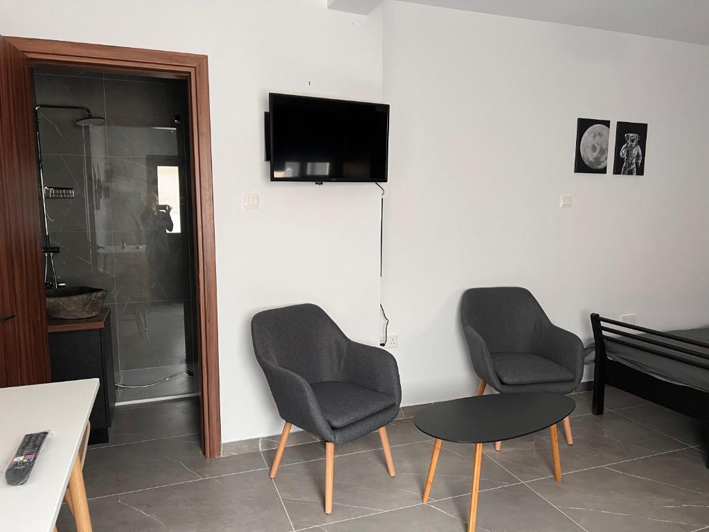 Maria’s Apartment 2