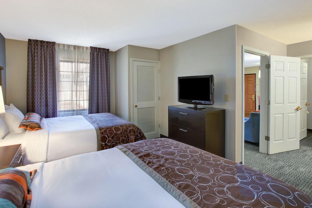 Staybridge Suites Louisville East by IHG - photo 11