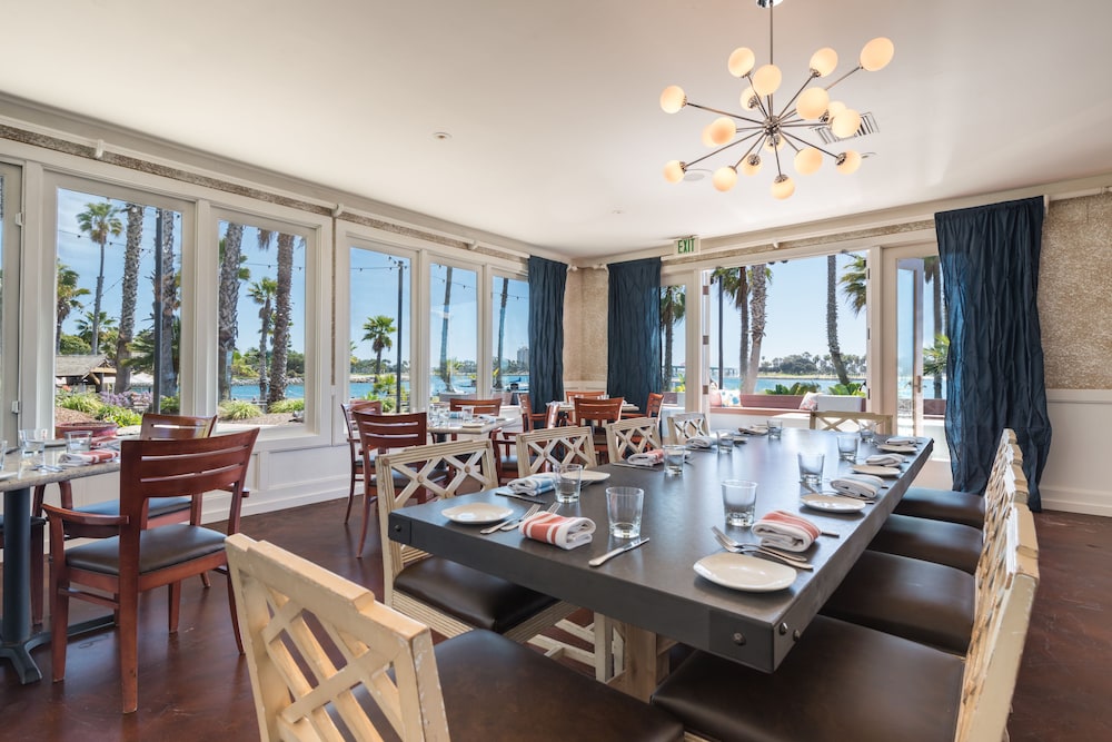 Paradise Point Resort & Spa - photo 11