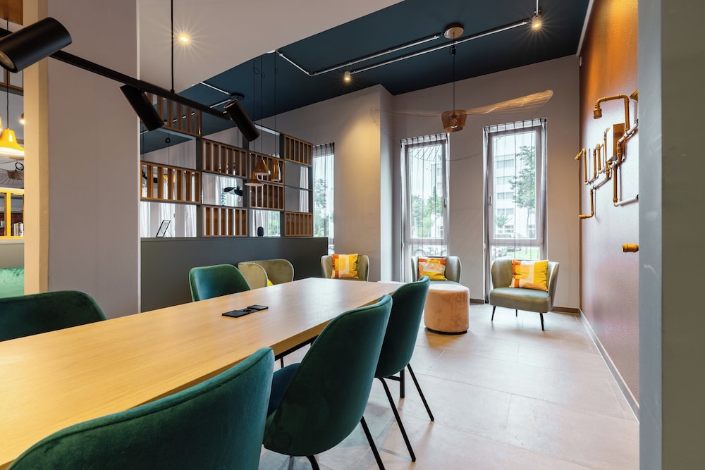 Holiday Inn The Niu Pax Berlin Airport By Ihg — Schoenefeld