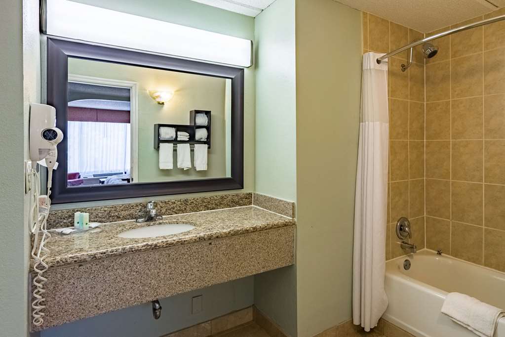 Quality Inn Columbus near Fort Benning - photo 21