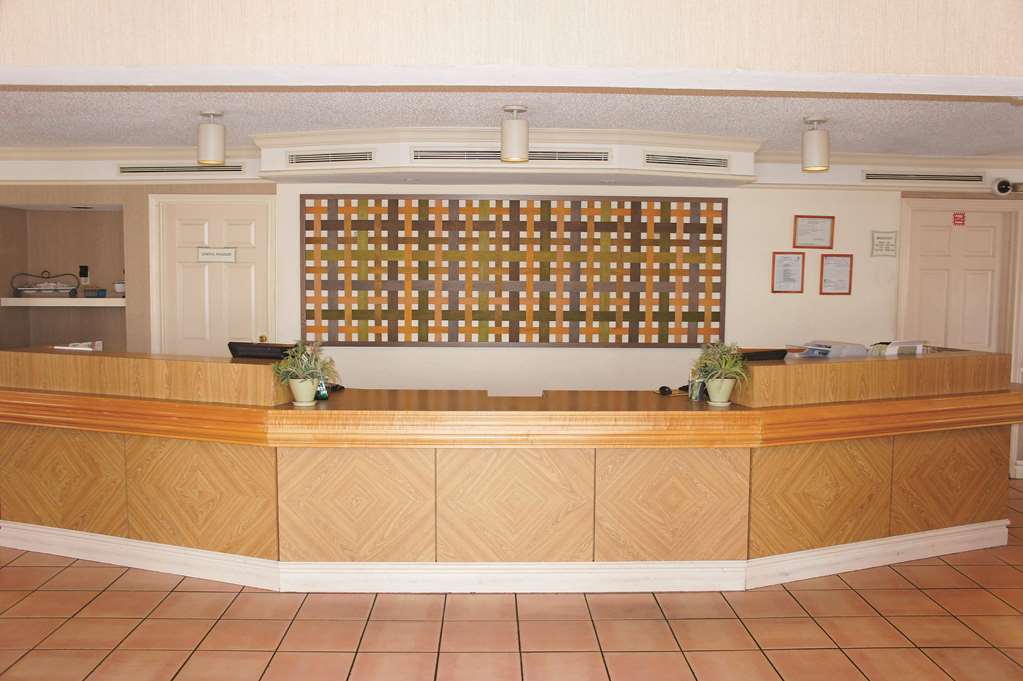 Baymont by Wyndham San Antonio South Park - photo 2