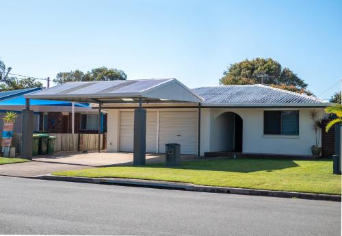 Michael Street 39 Golden Beach — Caloundra