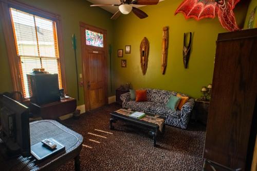 The Lookout Inn - photo 31