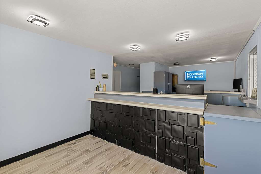 Rodeway Inn Midland South - photo 10