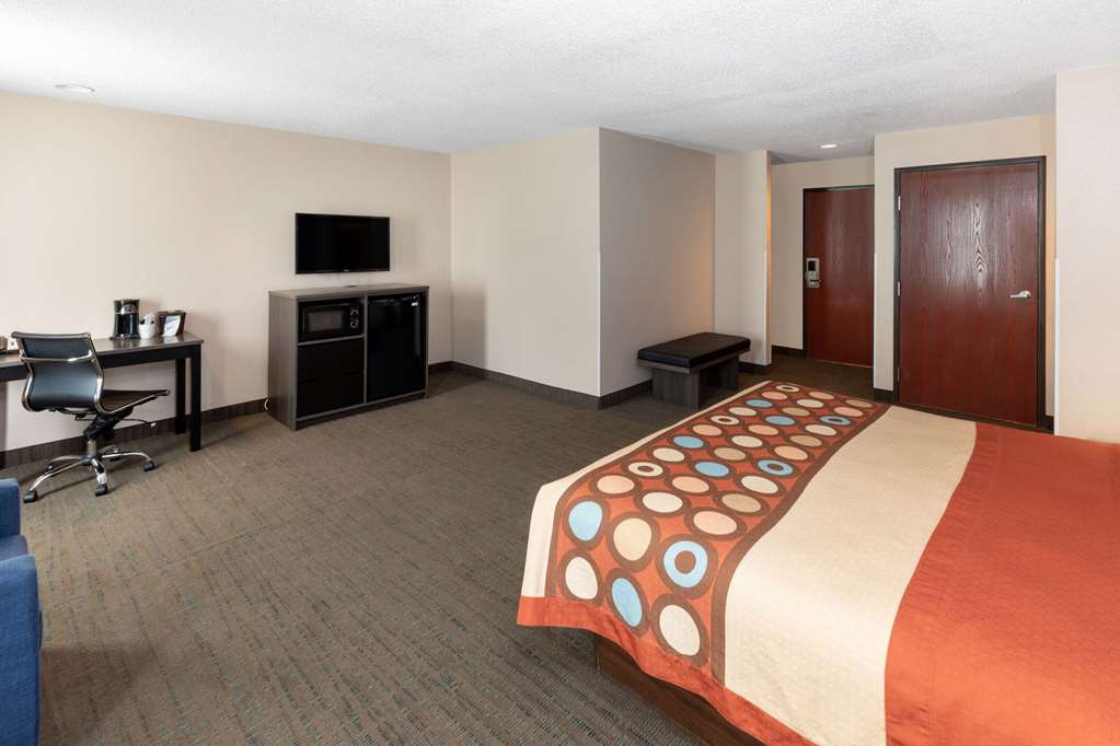 Super 8 by Wyndham Garland Rowlett East Dallas Area - photo 26