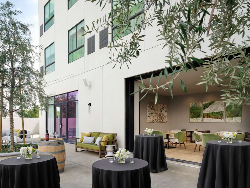The Knoll Hotel Napa Valley Tapestry by Hilton - photo 33