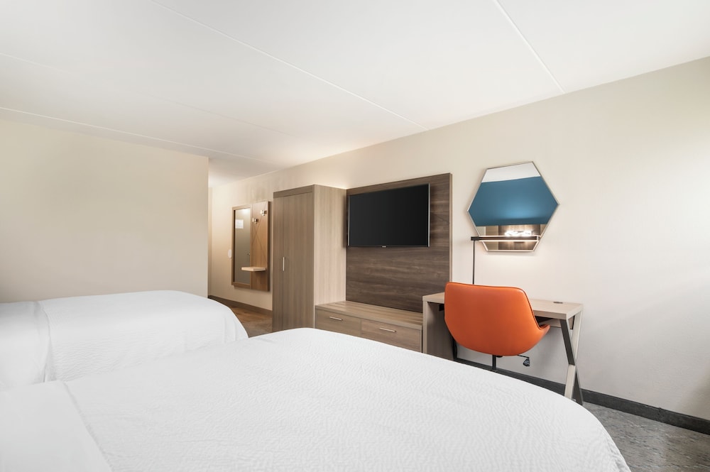 Holiday Inn Express Greencastle by IHG - photo 6