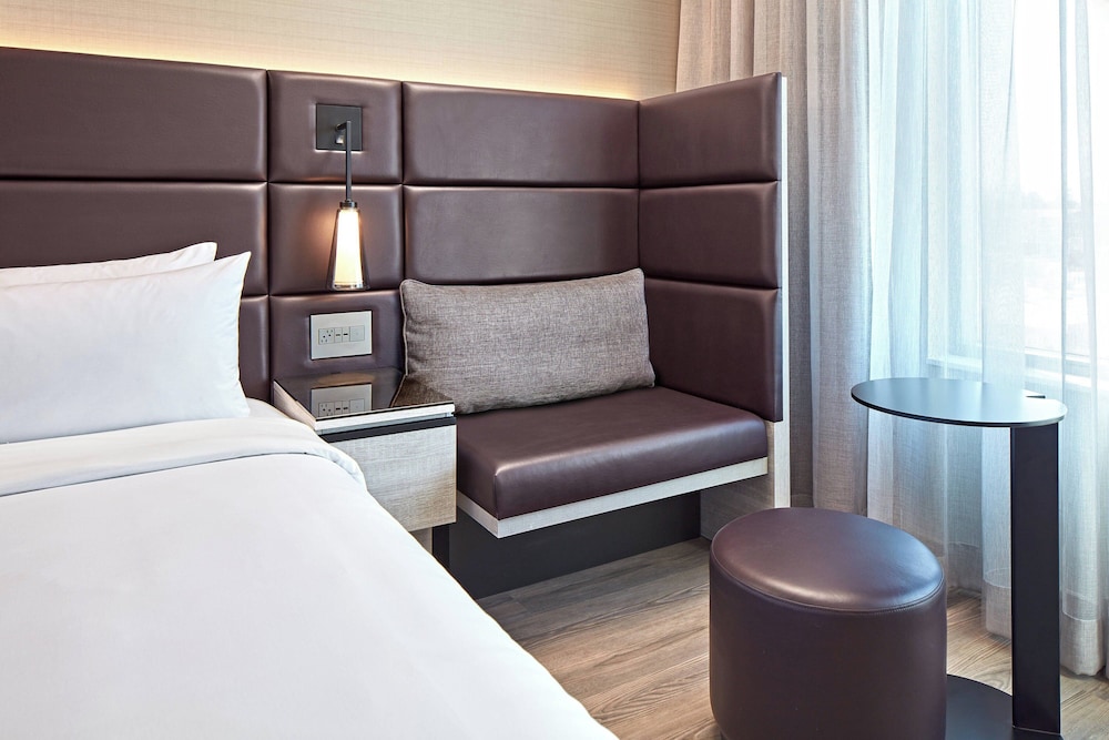 AC Hotel by Marriott Palo Alto - photo 10