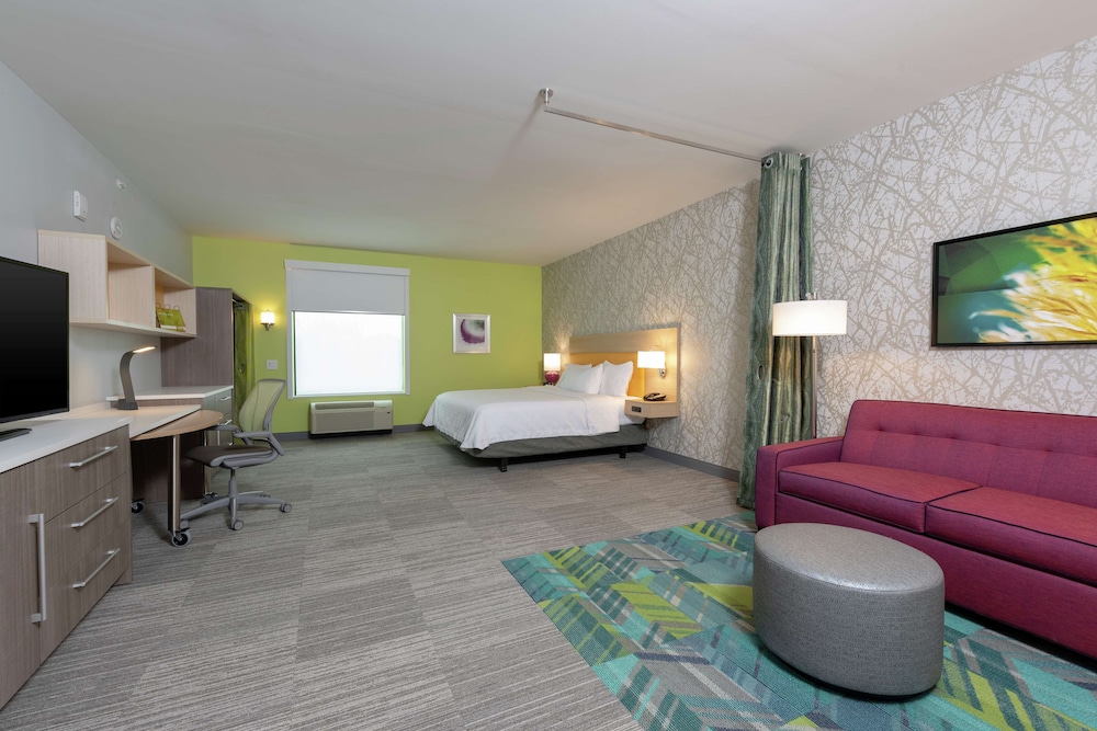 Home2 Suites by Hilton Indianapolis Airport - photo 13