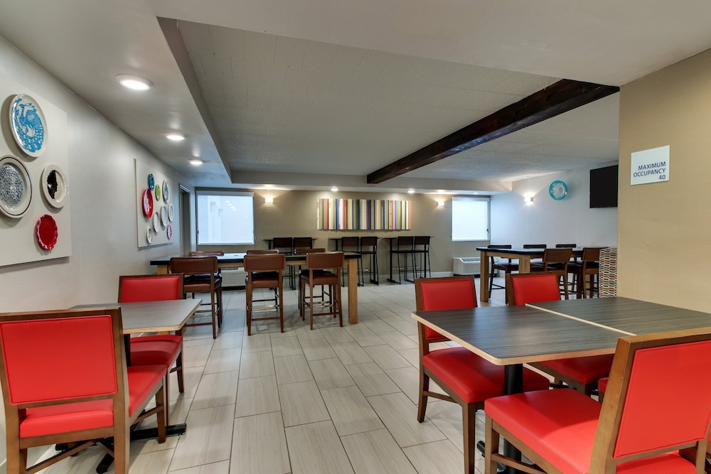 Holiday Inn Express Pittston Scranton Airport by IHG - photo 34
