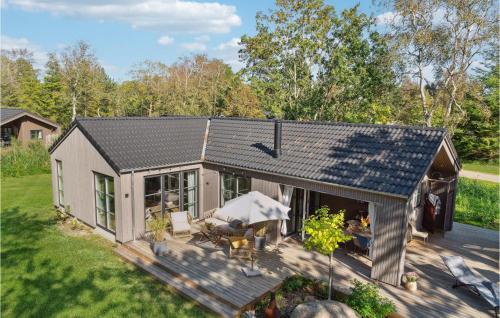 3 Bedroom Stunning Home In Rødby — 5-Star Luxury Hotel in Rodby, Denmark