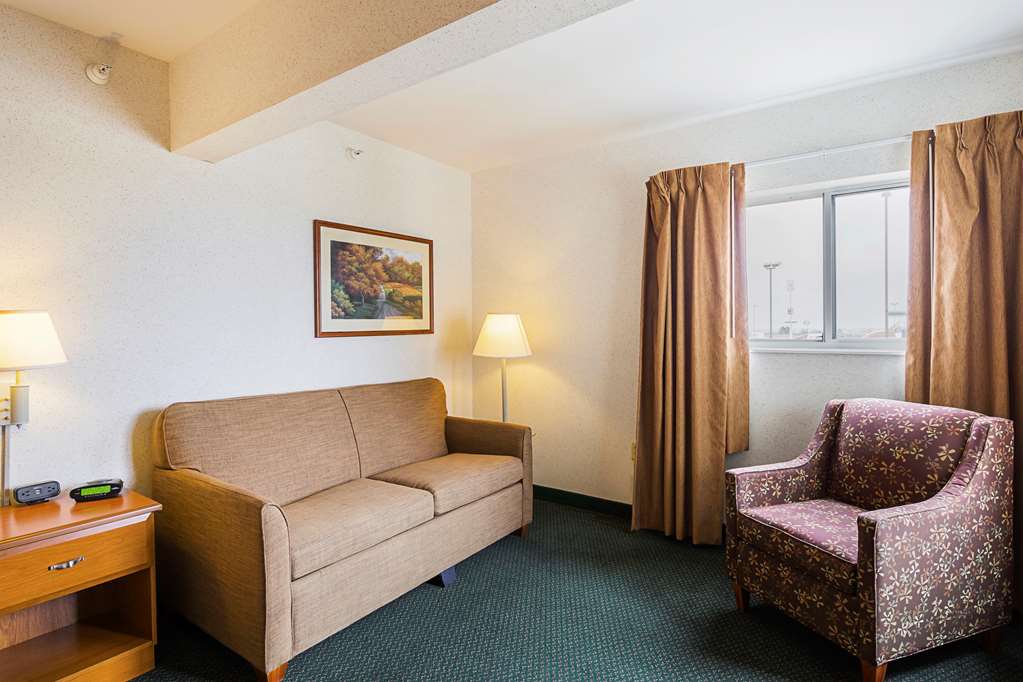 Quality Inn & Suites Belmont Platteville - photo 16