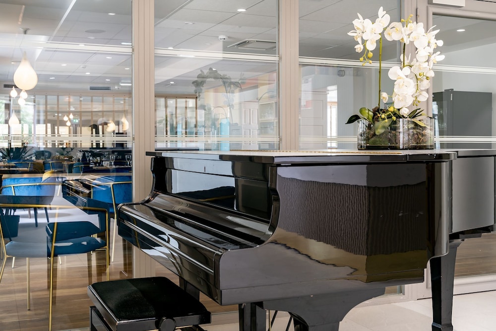 Hôtel Miléade Les Pléïades La Baule in La Baule-Escoublac, France