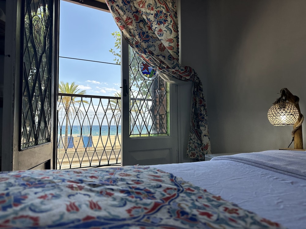 Vilador Beach Hotel — hotel in El Masnou