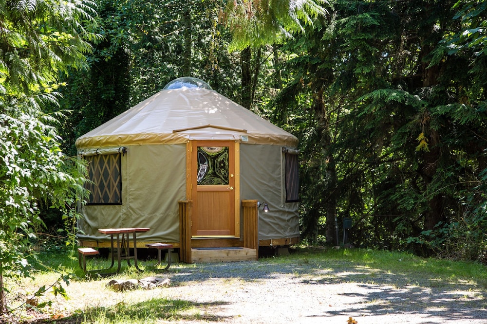 Tall Chief Camping Resort Cottage 1 - photo 21