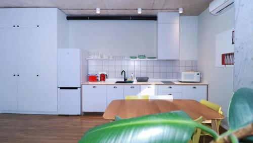 2BR apartment with 2 balconies in heart of the city