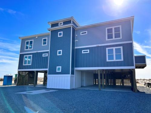 Seaclusion - carbon neutral hotel in Oak Island
