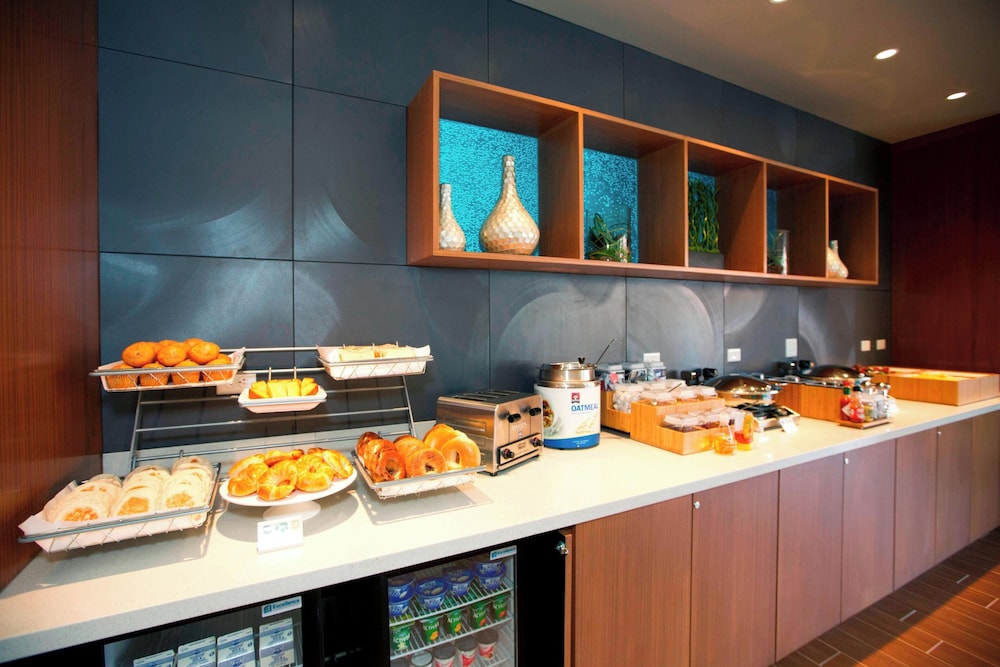 Springhill Suites by Marriott Pittsburgh Mt. Lebanon - photo 34