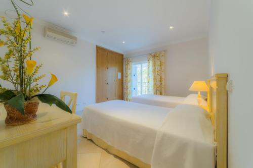 Villa Bota by Garvetur — 4-Star Luxury Hotel in Almancil, Portugal