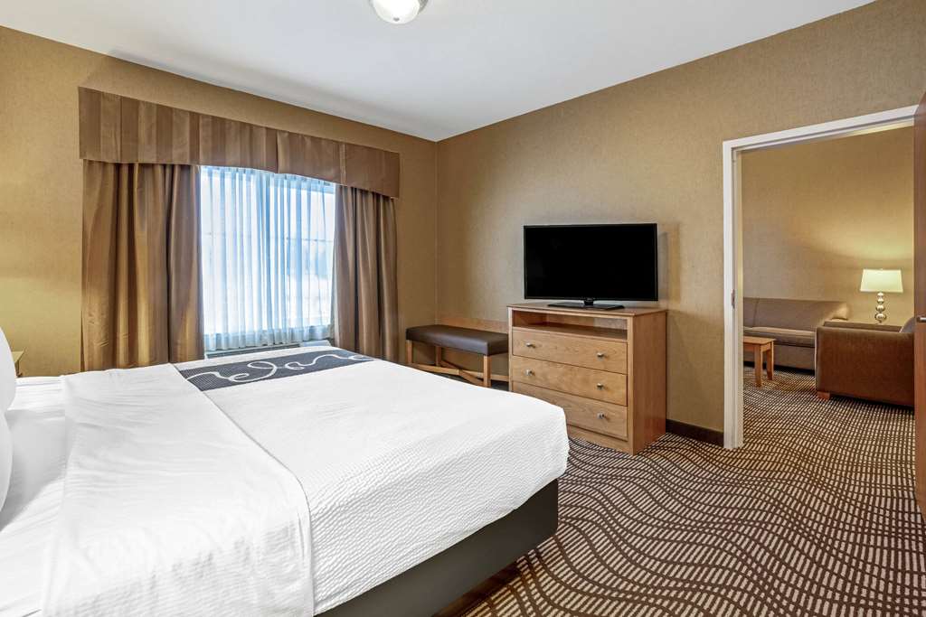 La Quinta Inn & Suites by Wyndham Coeur d`Alene - photo 20