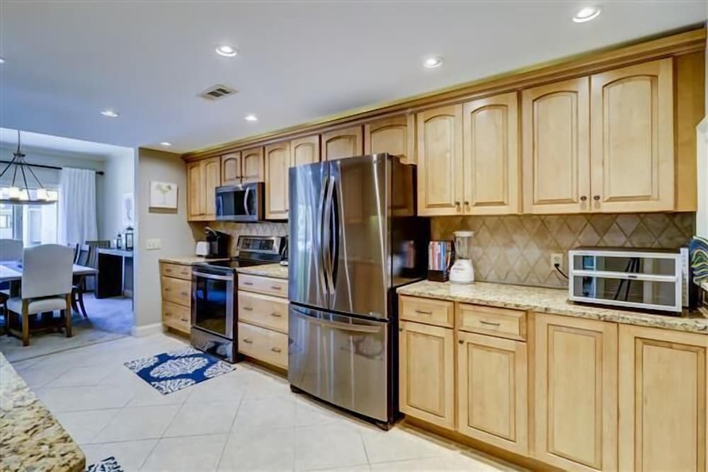 1099 Harbour South Club at The Sea Pines Resort - photo 11