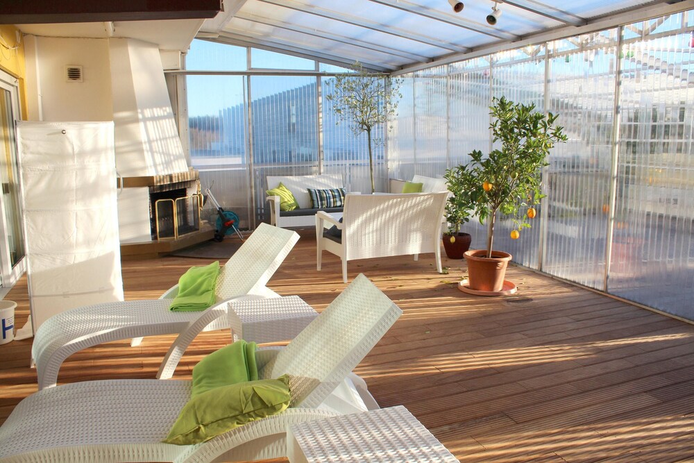 Apartment With 2 Bedrooms in Sauerlach With Indoor Pool Enclosed Garden and Wifi 50 km From the Slopes — 4-Star Luxury Hotel in Sauerlach, Germany