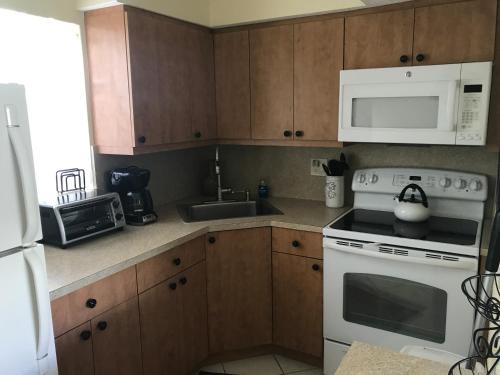 Sunrise Ocean Suites - photo 5