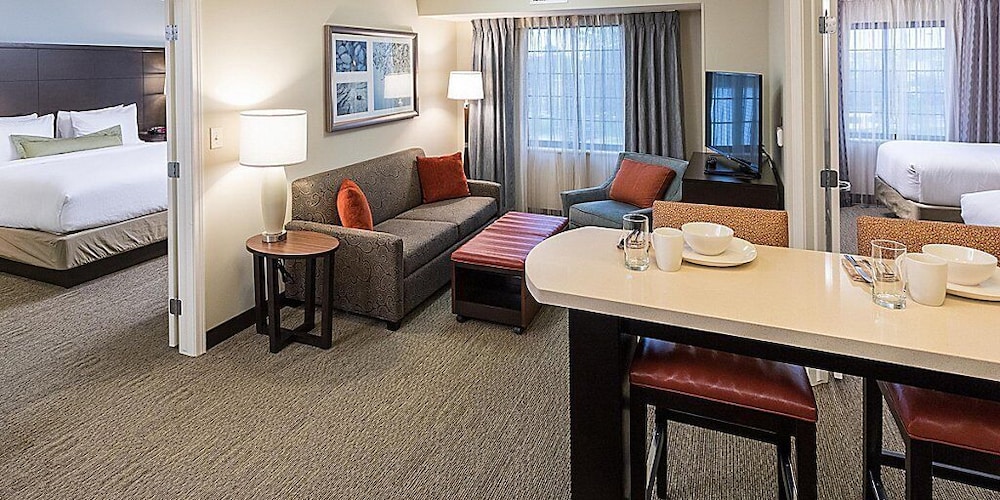 Staybridge Suites Omaha West by IHG - photo 13