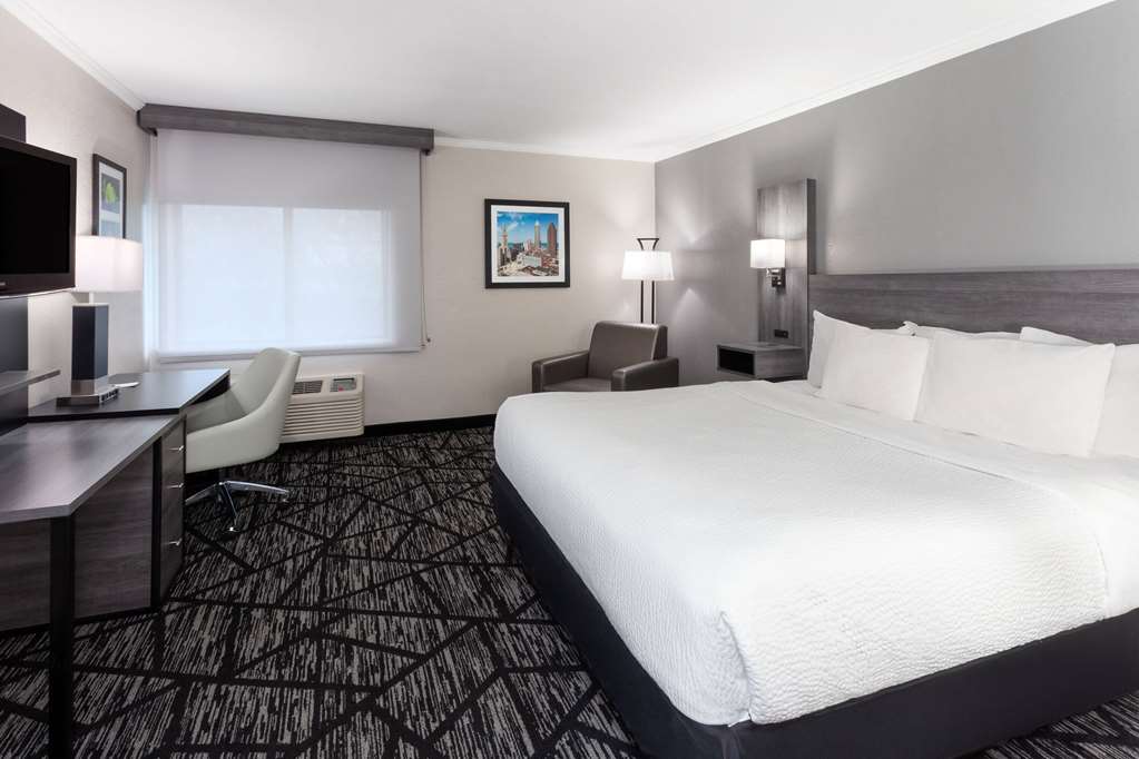 La Quinta Inn by Wyndham Cleveland Independence - photo 13