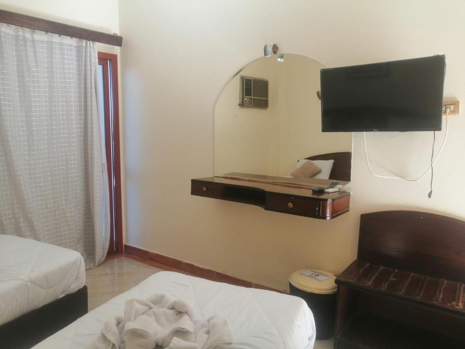 Eiffel Hotel Hurghada