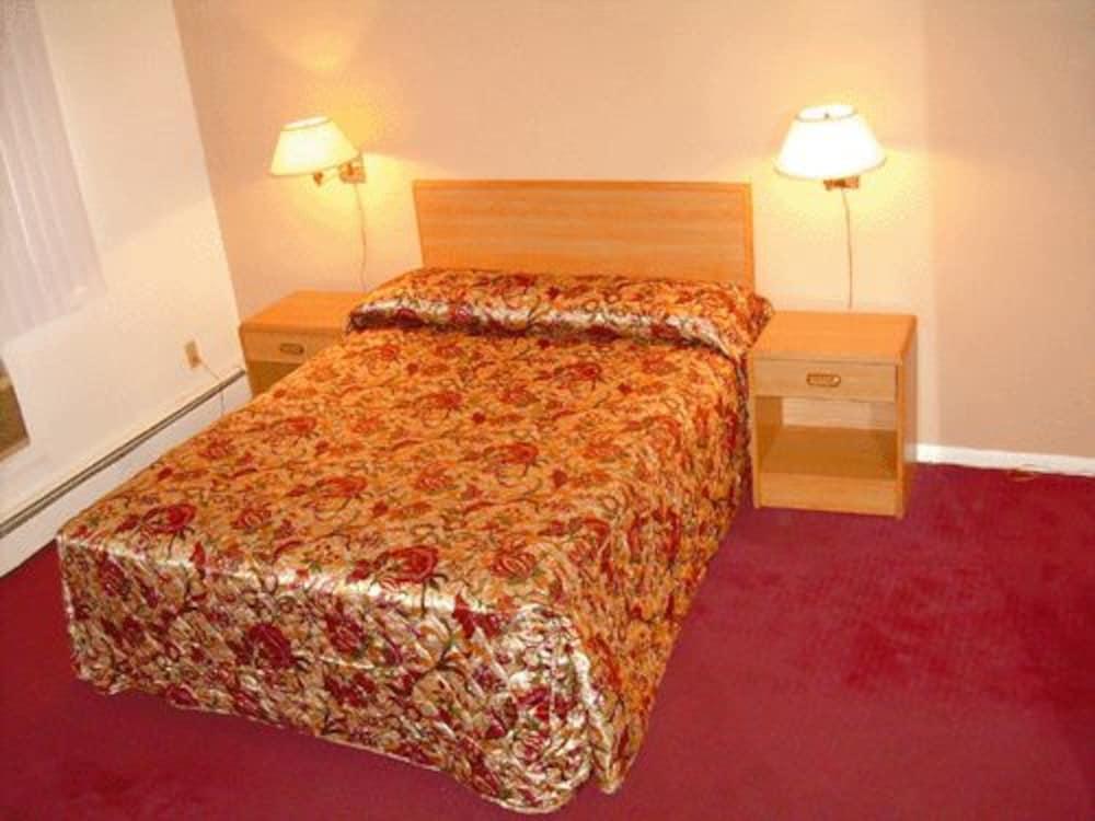 Pelican Motel - photo 3