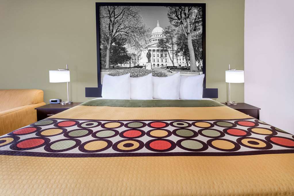 Super 8 by Wyndham Madison South - photo 18
