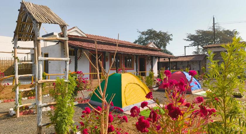 Madai Resort in Dhar, India