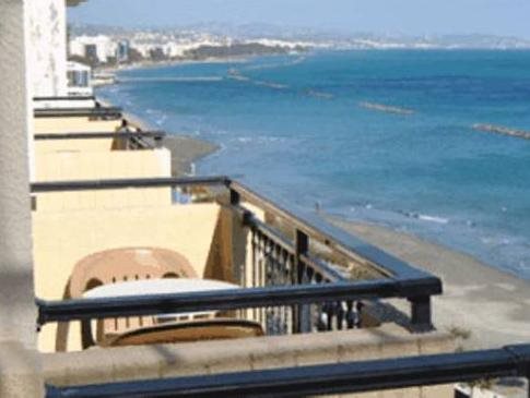 Pier Beach Hotel Apartments