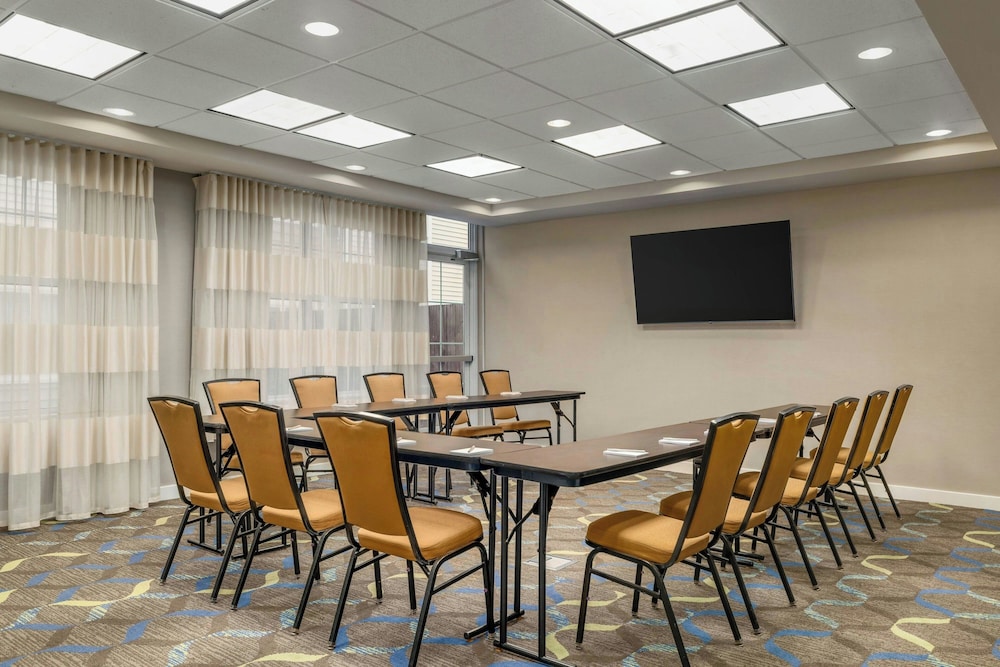 Residence Inn Albany Washington Avenue - photo 38