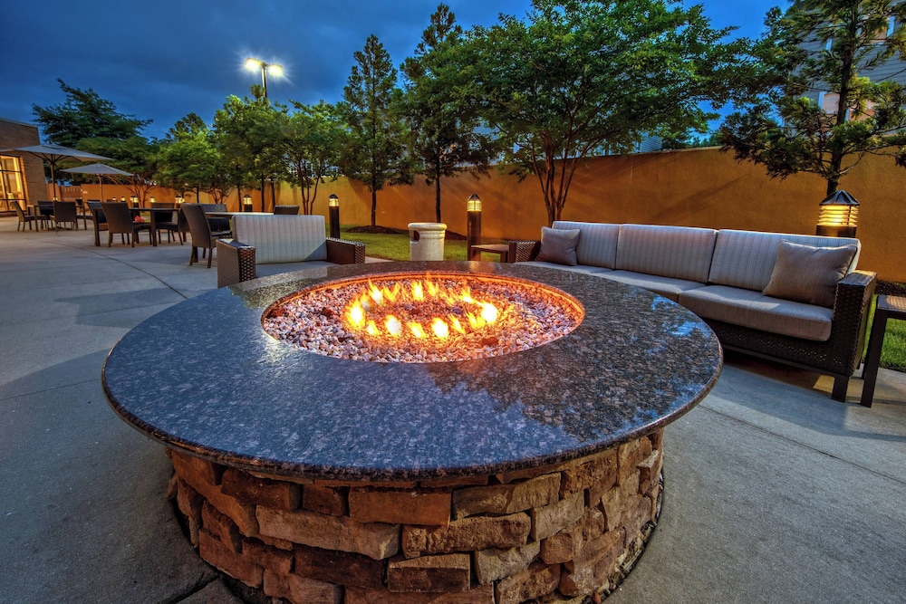 Courtyard by Marriott Newport News Airport - photo 36