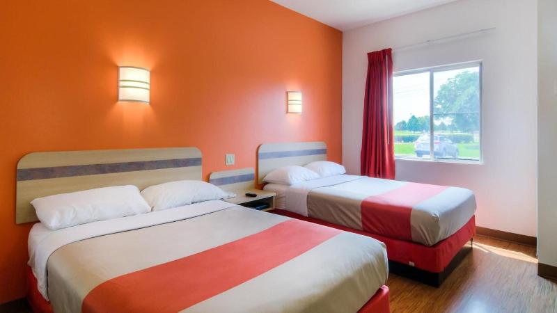 Motel 6 Sepulveda CA Los Angeles Van Nuys N - photo 28