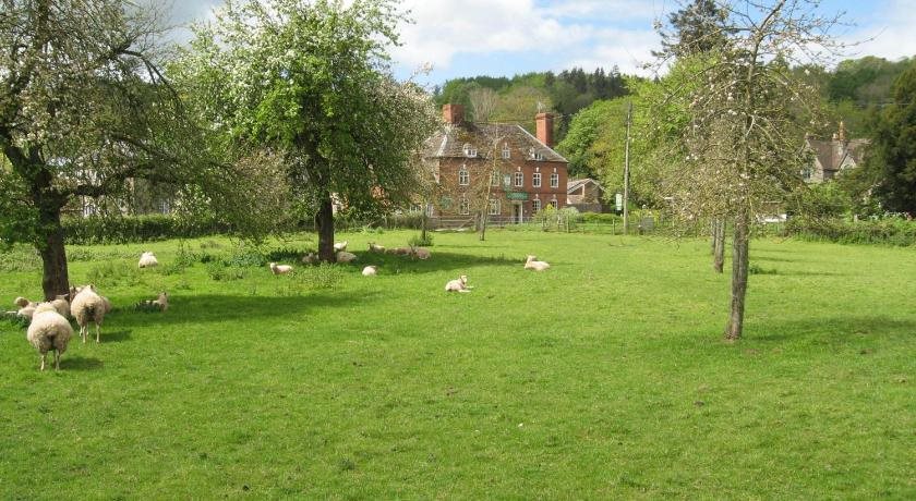 The Red Lion Hotel - carbon neutral hotel in Hereford